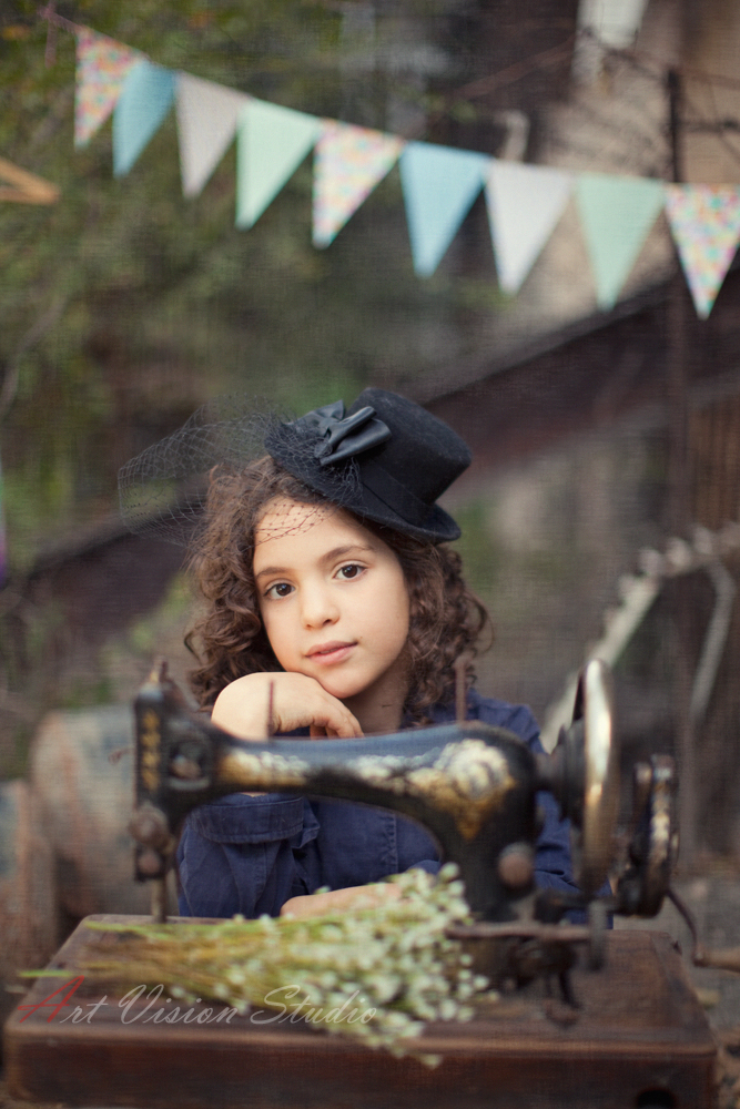 Stamford children's photographer - Vintage themed photo shoot