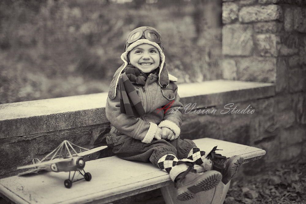 Greenwich, CT kids vintage style photographer - Vintage pilot stylized photo shoot for a boy in Stamford, CT