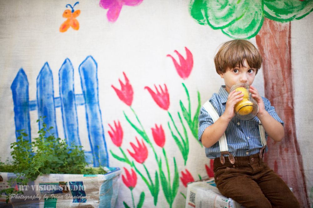 Easterthemed photography sessions in Playa del Carmen - Best childhood photographer 