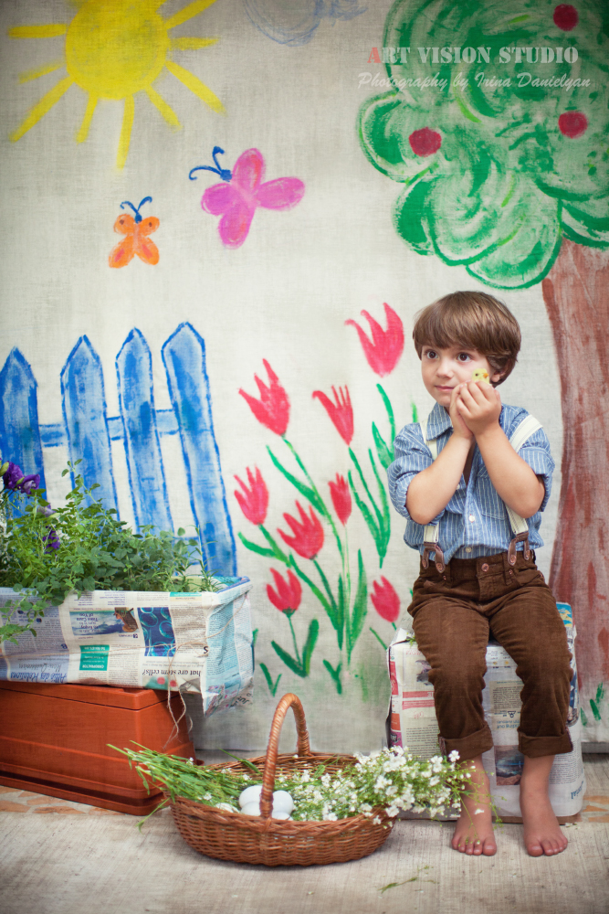 Easter themed photography by Art Vision Studio - Easter photo session for a boy in Playa del Carmen