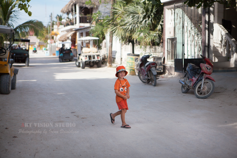 Streets of Holbox island- American children photographer in Mexico
