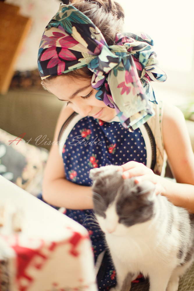 Stylized photoshoot with a cat - Fine art photographer in Stamford