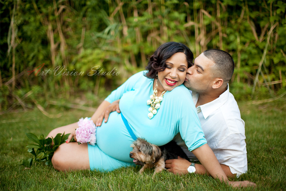 Stamford, Connecticut expecting family photography - Stamford, CT lifestyle pregnancy photography