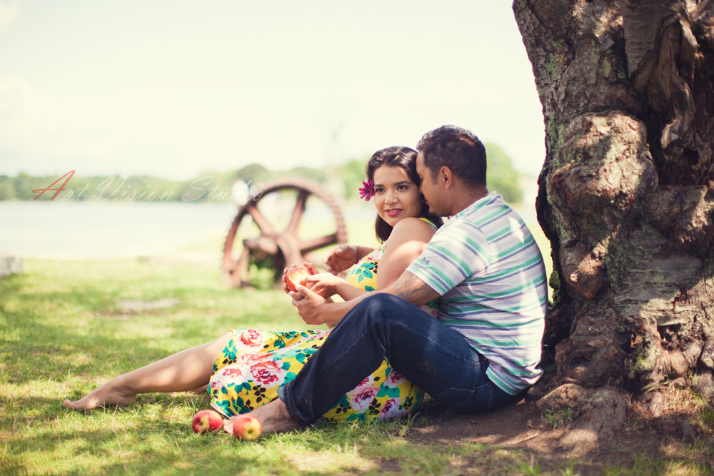 Fairfield county, CT portraiture photographer - A couple posing for photos in Stamford,CT