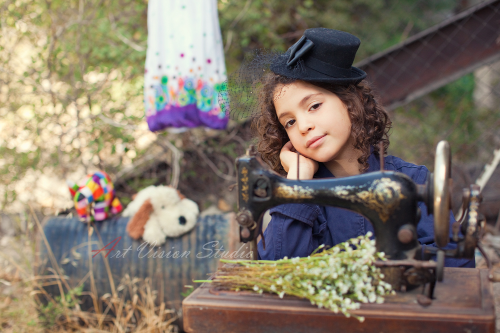 Stamford children's photographer - Vintage themed photo shoot