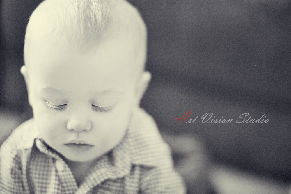 Black and white baby portrait photographer in CT - Stamford, CT baby home photography session