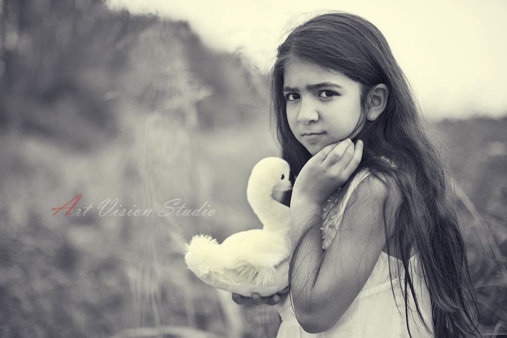 Black and white kids photography in CT - Darien,CT kids portrait photographer 