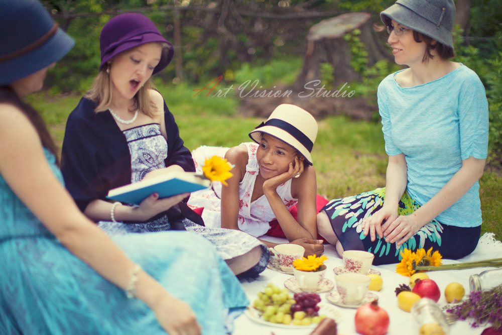 Stamford, CT natural light photographer - Bachelorette picnic photography session in Binney park,Greenwich, CT