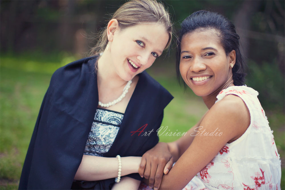 Connecticut portrait photographer - Best friends photo session in Greenwich, CT