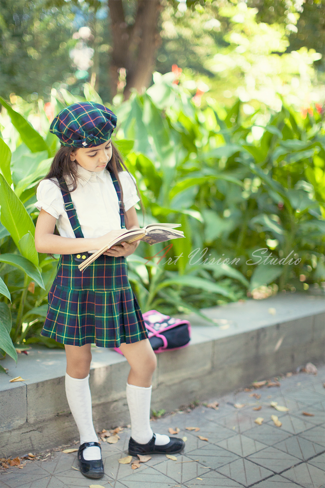 CT lifestyle children's photographer - School themed kids photography session in Greenwich, CT