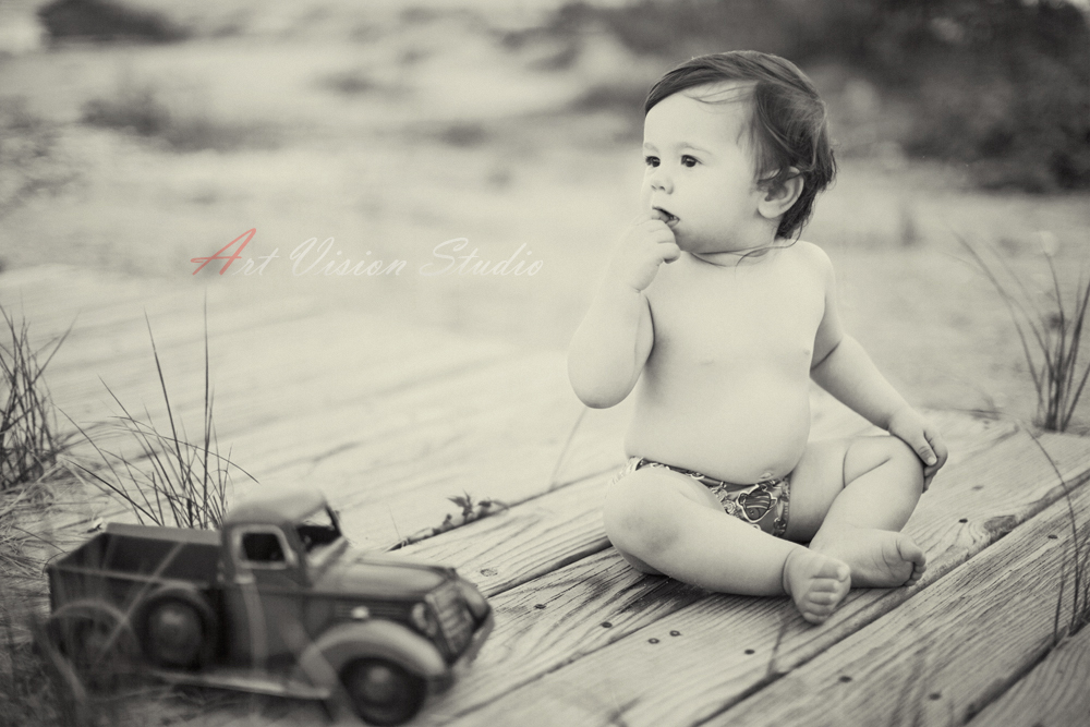 Greenwich, CT baby photographer -Beach baby photography in CT