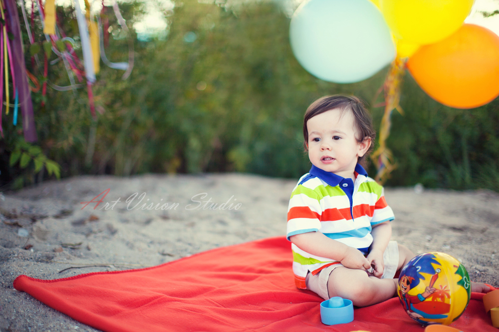 Stamford, CT baby photographer - Lifestyle baby photography session at the beach