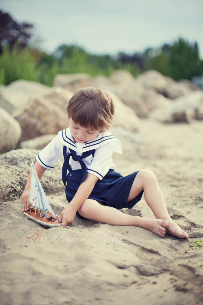 Toddler photography sessions in Stamford, CT - Beach toddler photography in CT