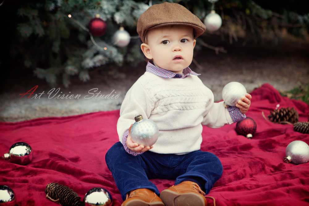 Baby xmas card photography session in Greenwich, CT - Baby Xmas themed portrait photography session, Greenwich, CT 